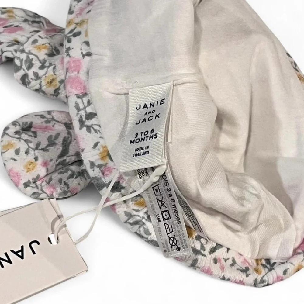 Janie and Jack Kids Hat with Floral Pattern - Pink and White NWT Size 3-6 Months